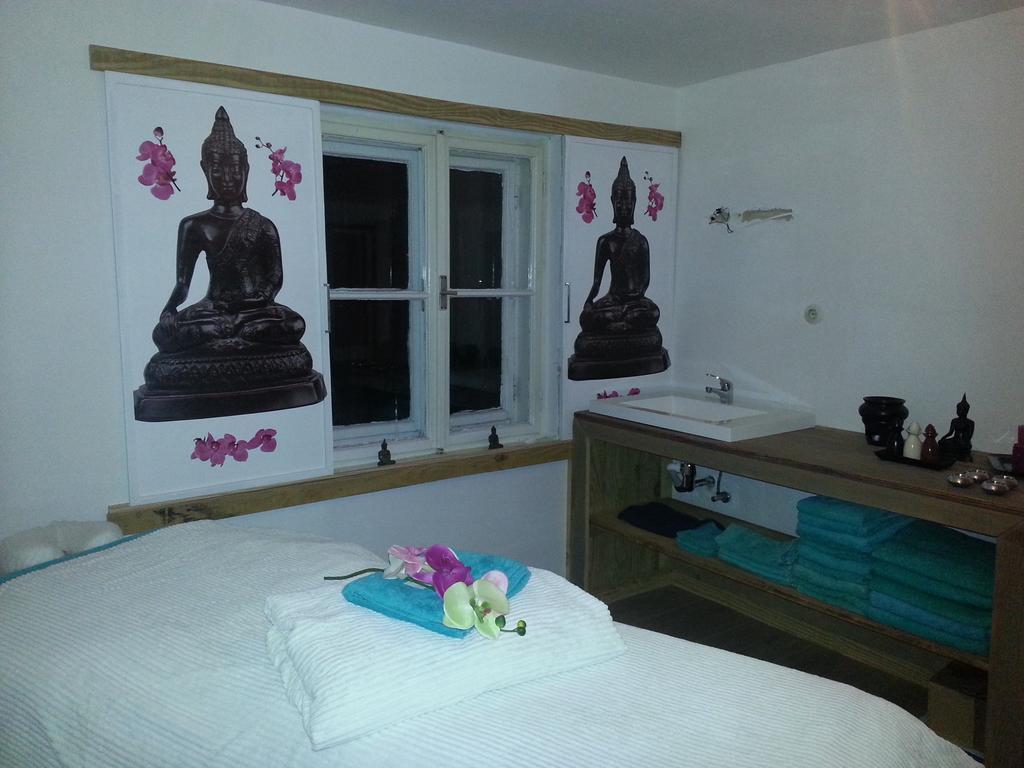 Pension Rosenheim Трефен Екстериор снимка