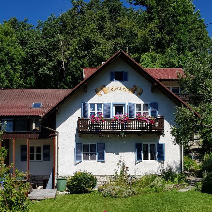 Pension Rosenheim Трефен Екстериор снимка
